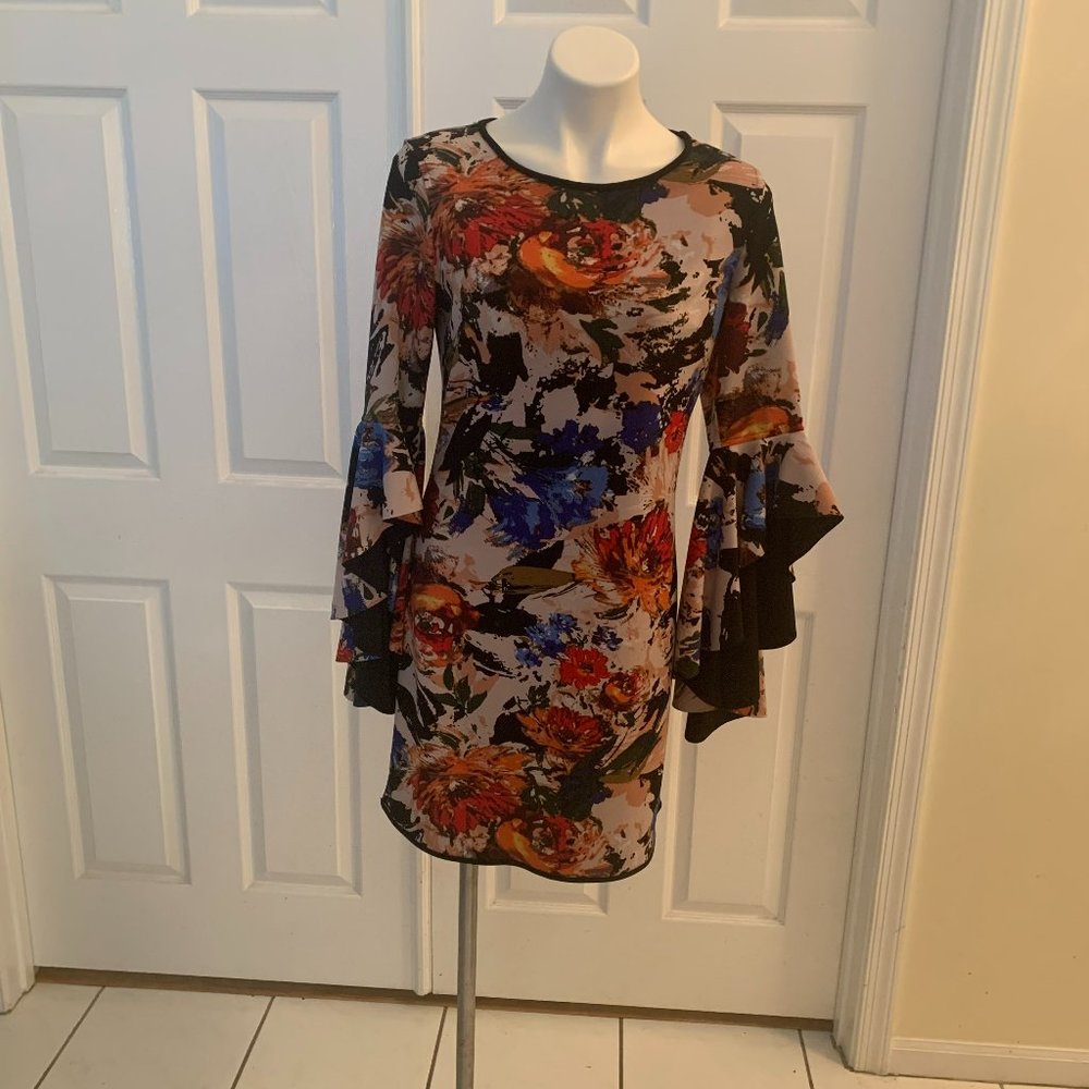 Reversable above the knee dress ( I am 5'6'')